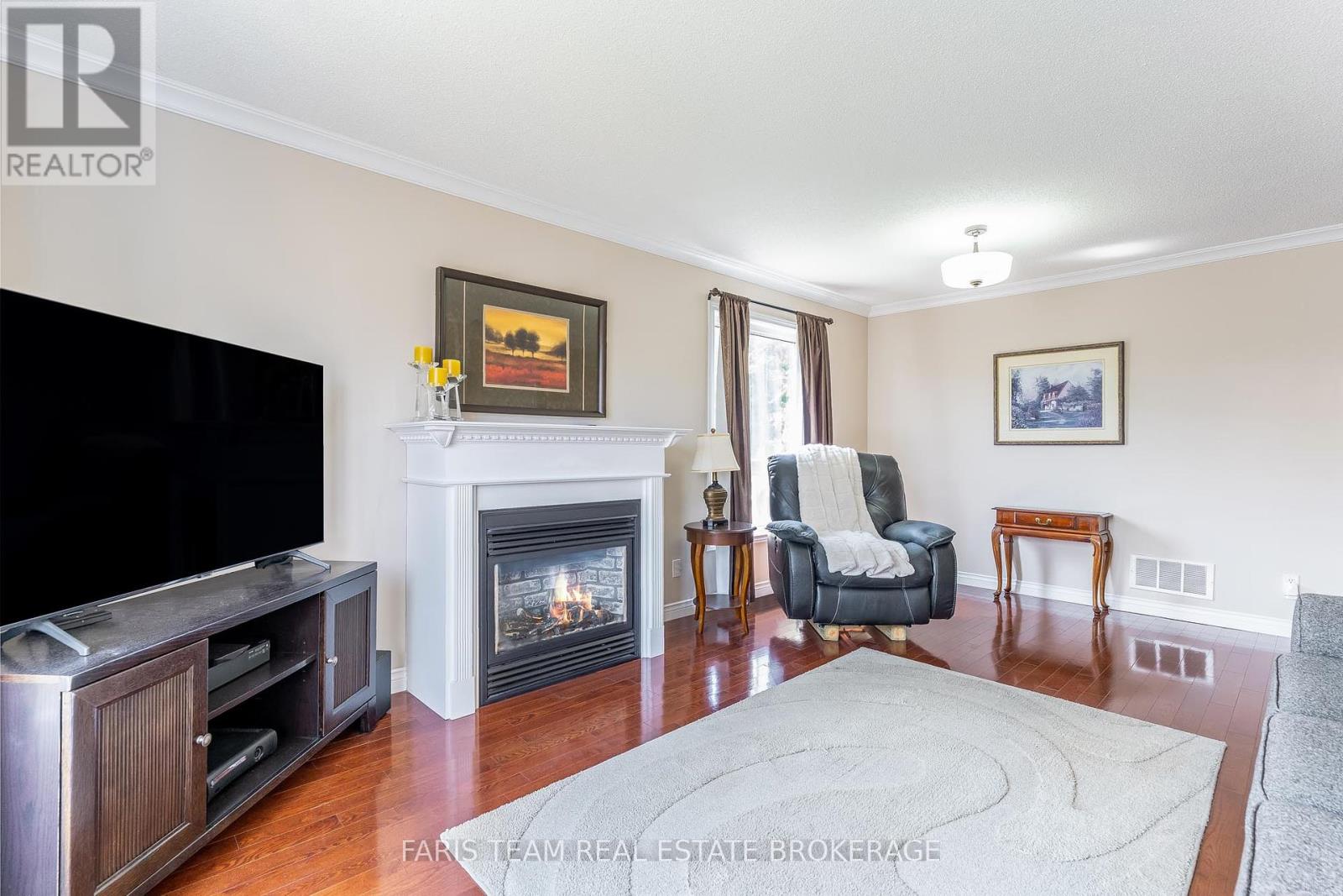 Photo 12 of 83 Georgias Walk, Tay ON