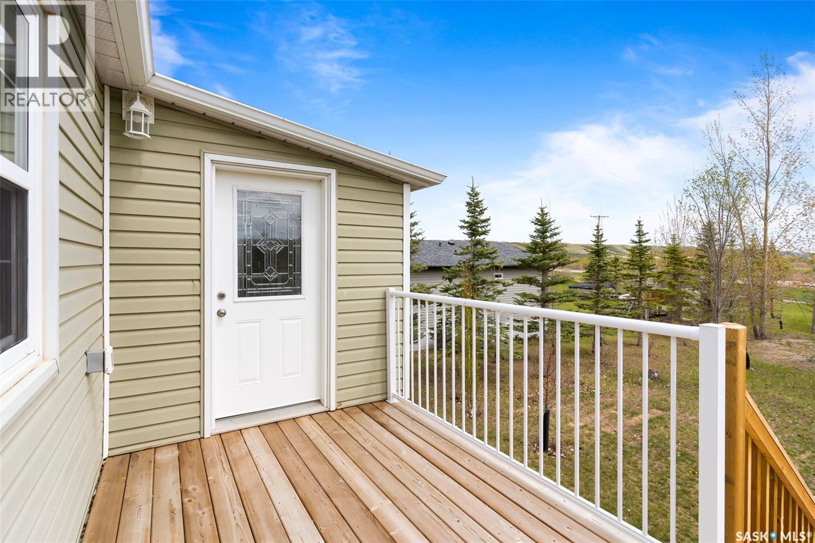 Photo 38 of 10 Louise Crescent, Katepwa Beach SK