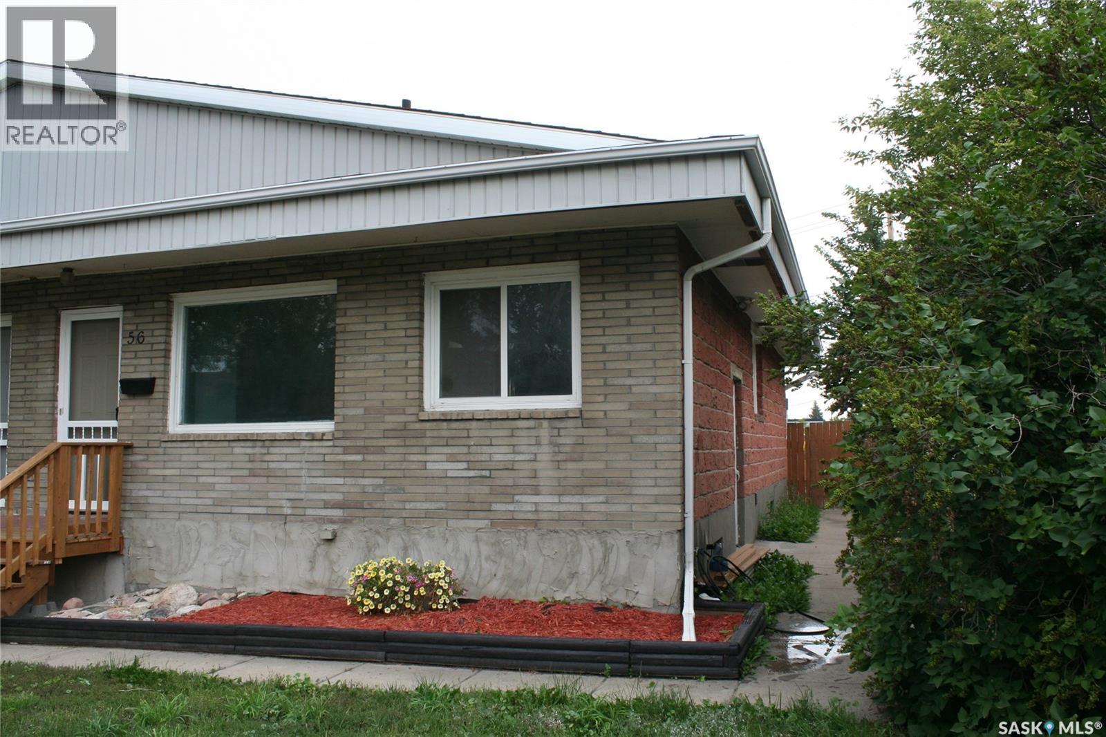 Photo 3 of 56 Froom Crescent, Regina SK