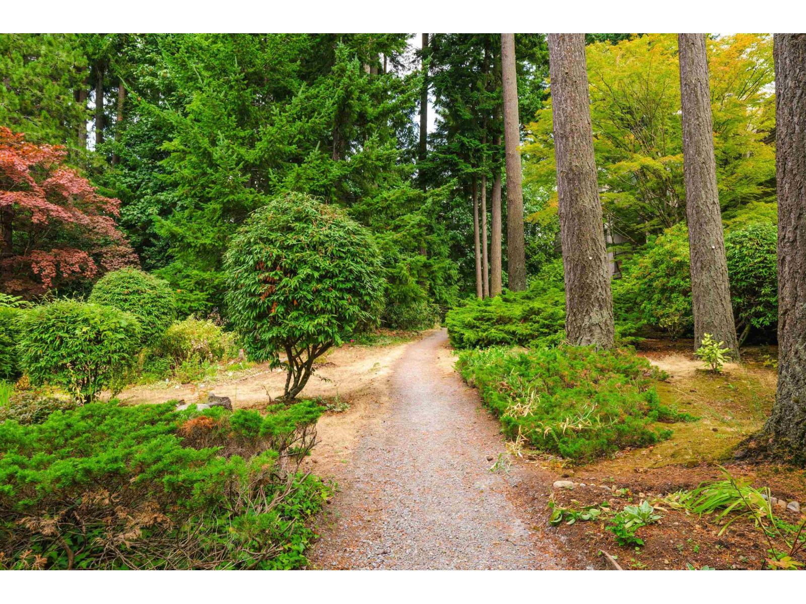 Photo 25 of 307 1740 Southmere Crescent, Surrey BC