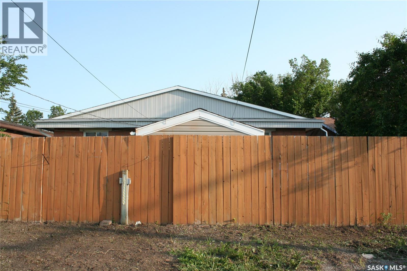 Photo 24 of 56 Froom Crescent, Regina SK