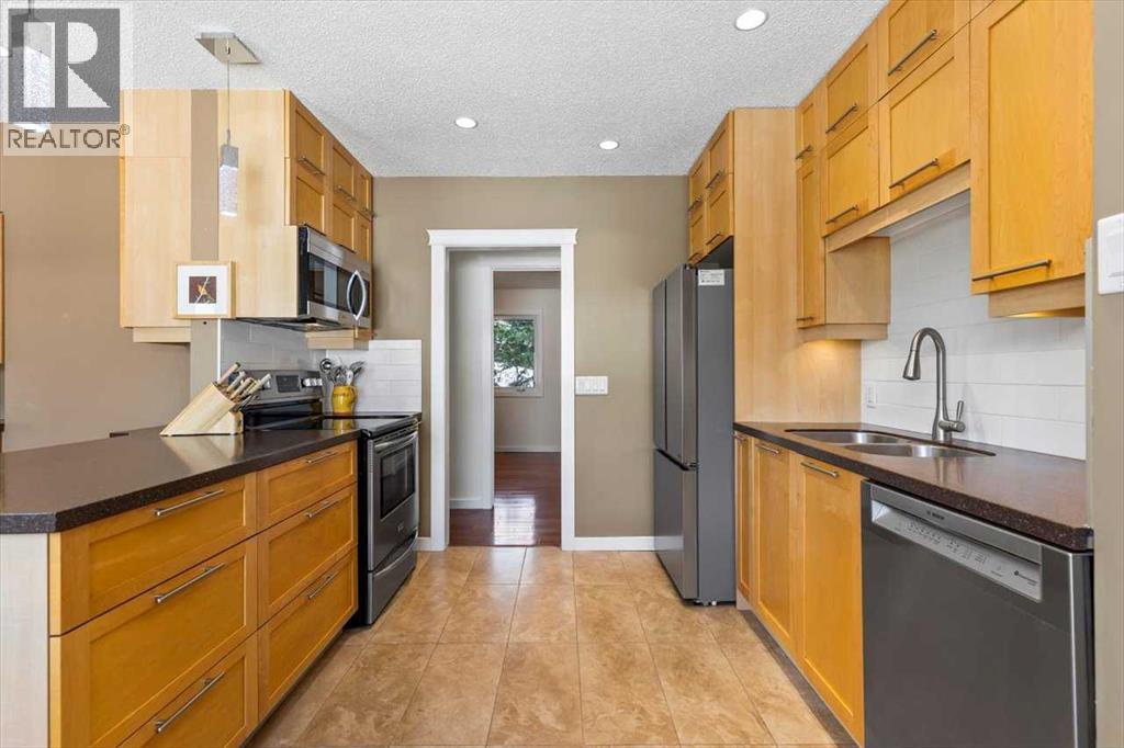 Single Family House Bungalow for Sale in  Namaka Crescent NW North Haven Calgary 