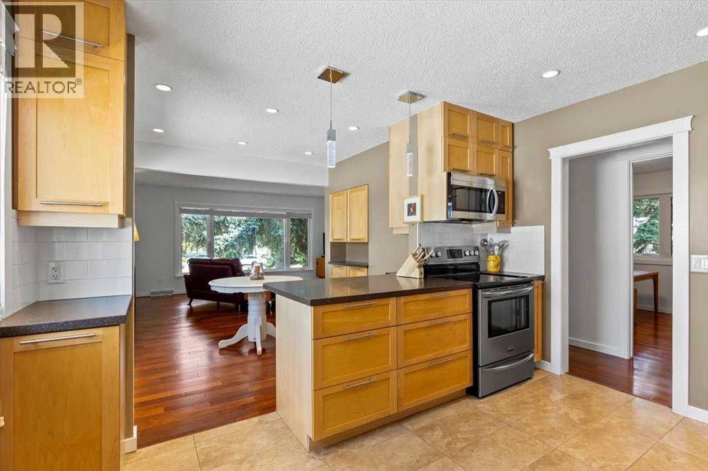 Single Family House Bungalow for Sale in  Namaka Crescent NW North Haven Calgary 