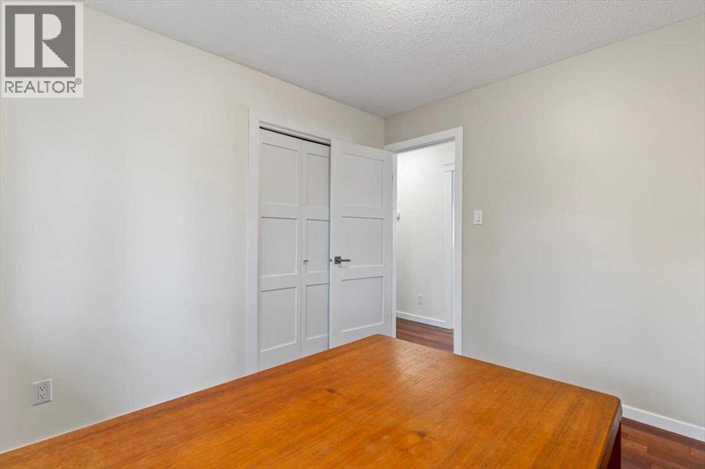 Single Family House Bungalow for Sale in  Namaka Crescent NW North Haven Calgary 
