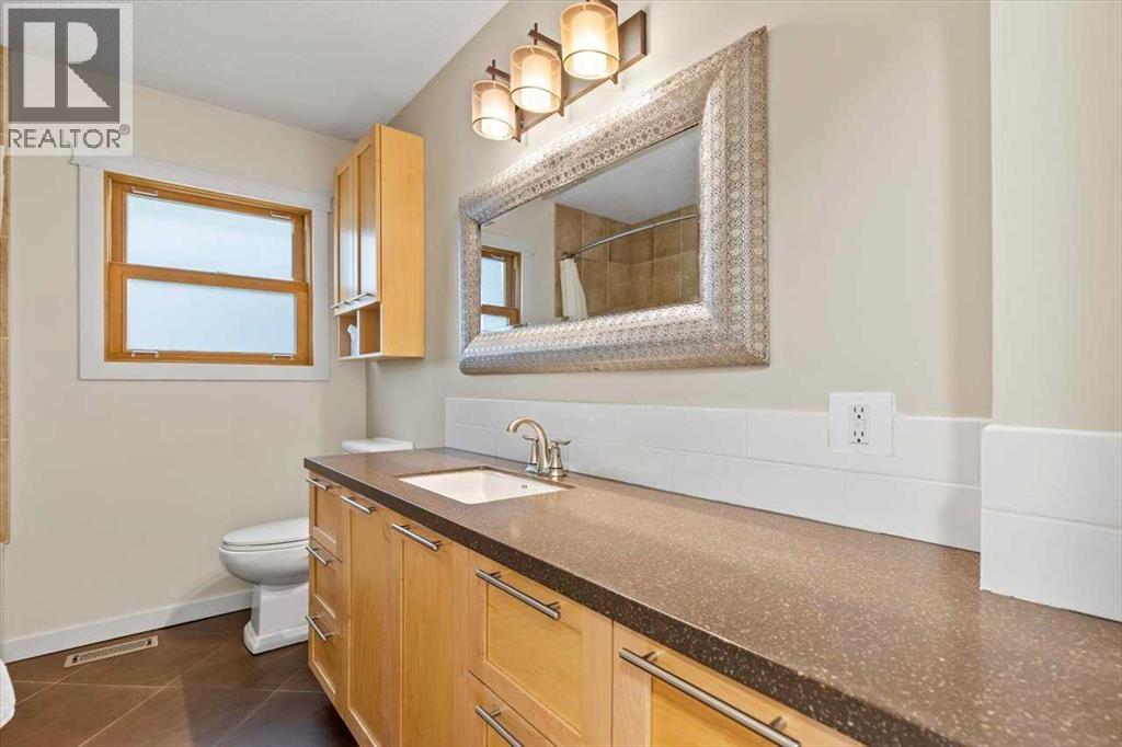 Single Family House Bungalow for Sale in  Namaka Crescent NW North Haven Calgary 