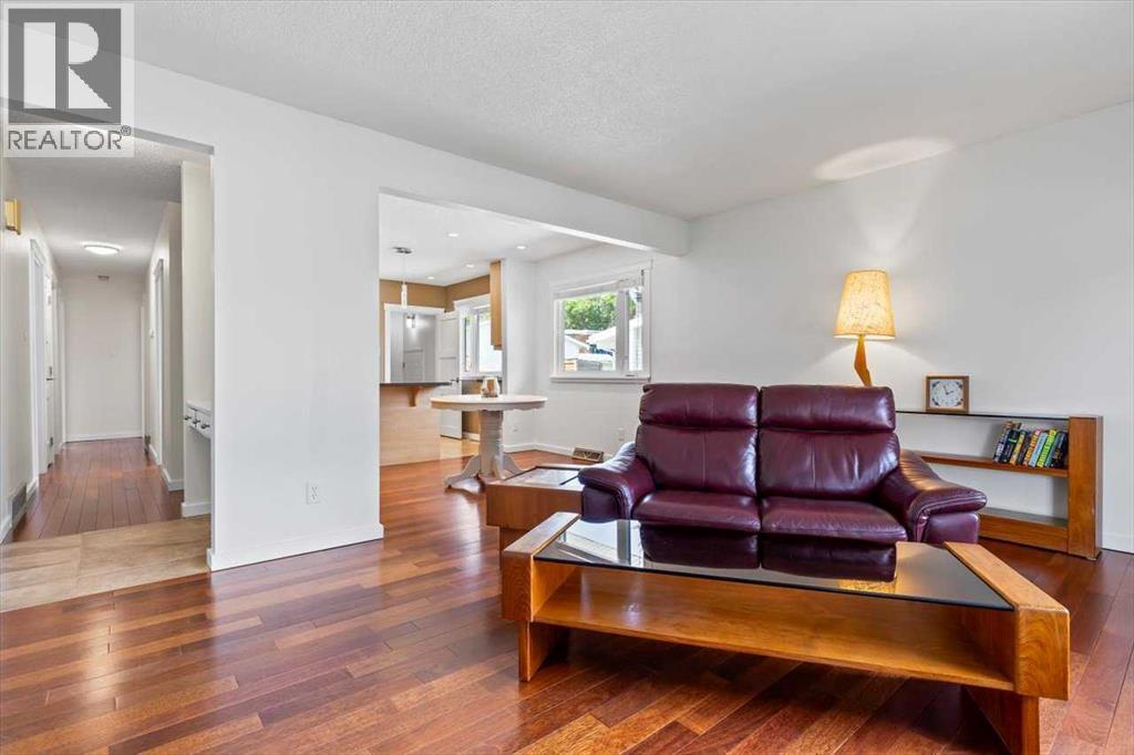 Single Family House Bungalow for Sale in  Namaka Crescent NW North Haven Calgary 