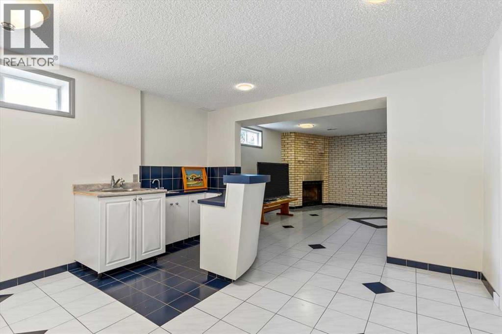 Single Family House Bungalow for Sale in  Namaka Crescent NW North Haven Calgary 