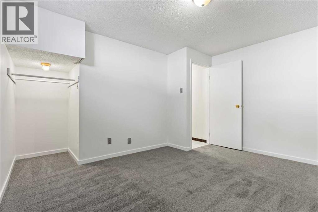 Single Family House Bungalow for Sale in  Namaka Crescent NW North Haven Calgary 