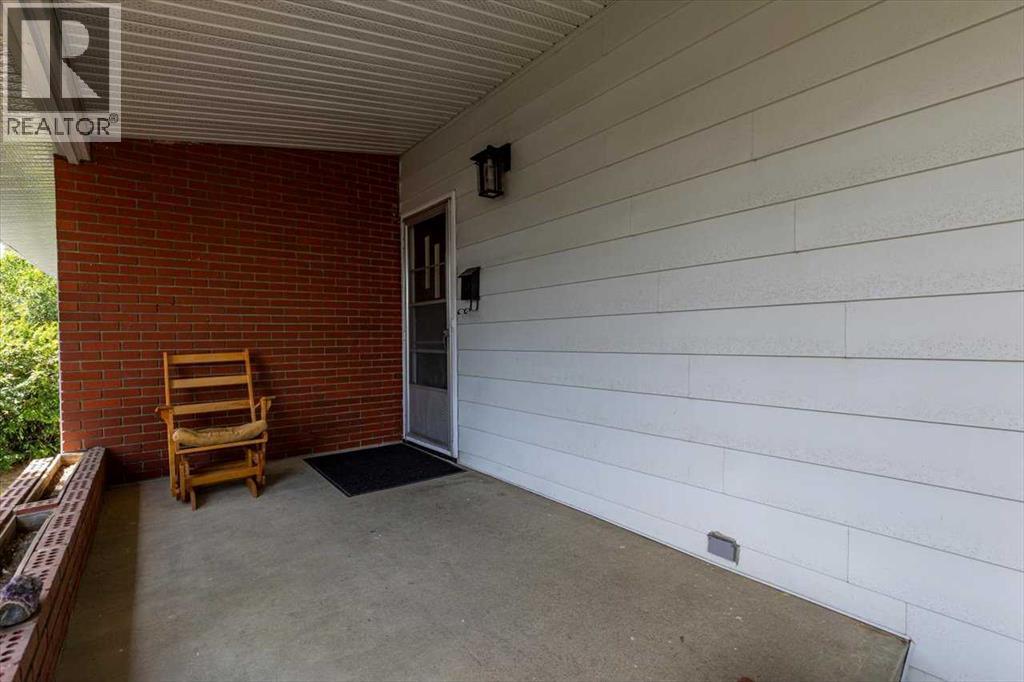 Single Family House Bungalow for Sale in  Namaka Crescent NW North Haven Calgary 