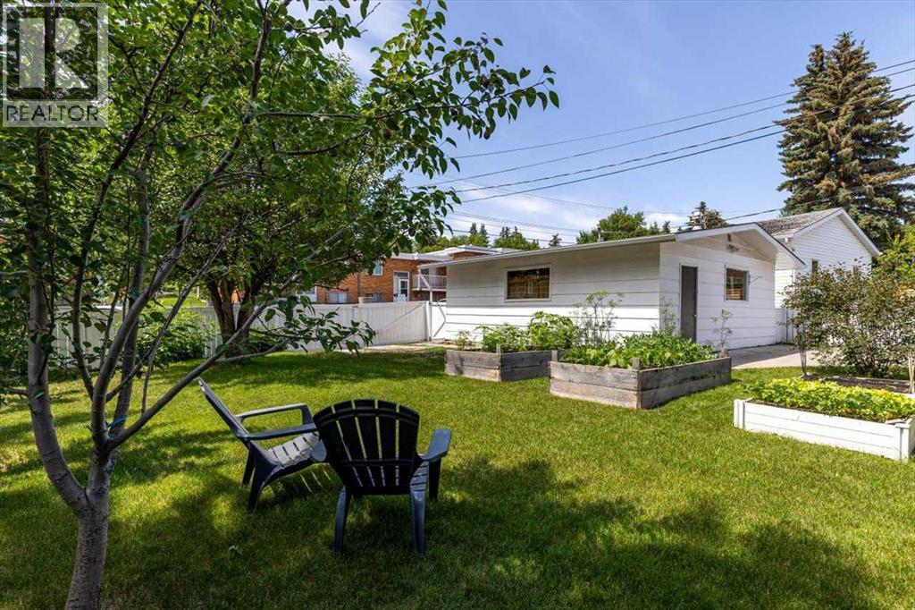 Single Family House Bungalow for Sale in  Namaka Crescent NW North Haven Calgary 