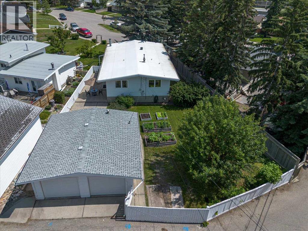 Single Family House Bungalow for Sale in  Namaka Crescent NW North Haven Calgary 