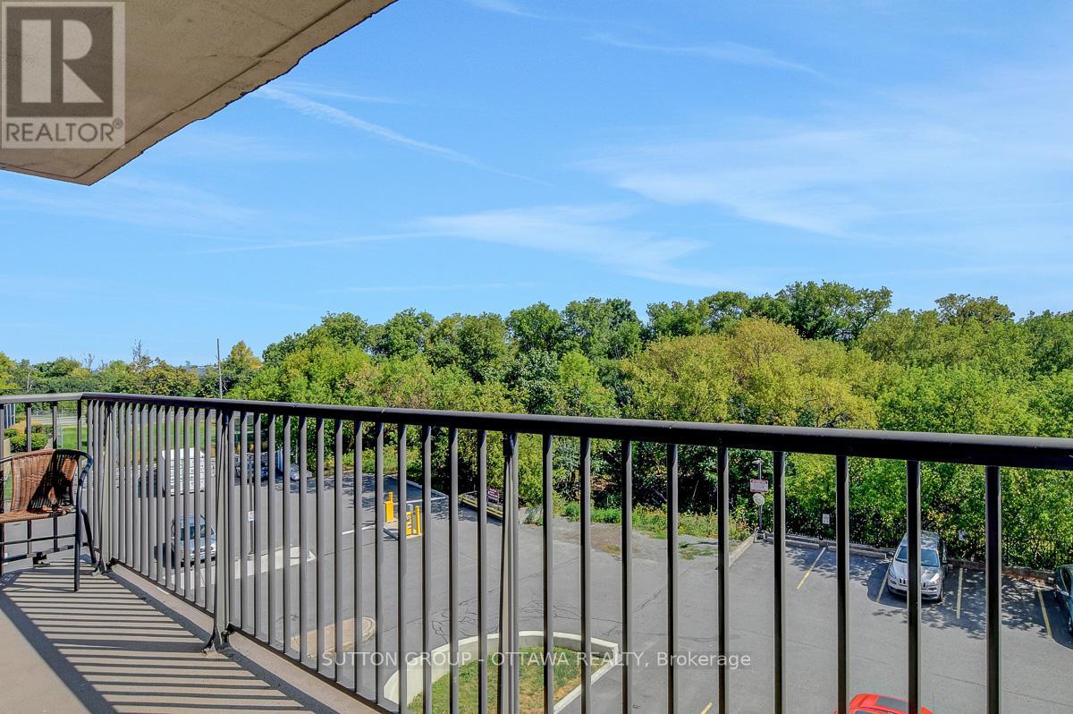 Photo 7 of 405 665 Bathgate Drive, Ottawa ON