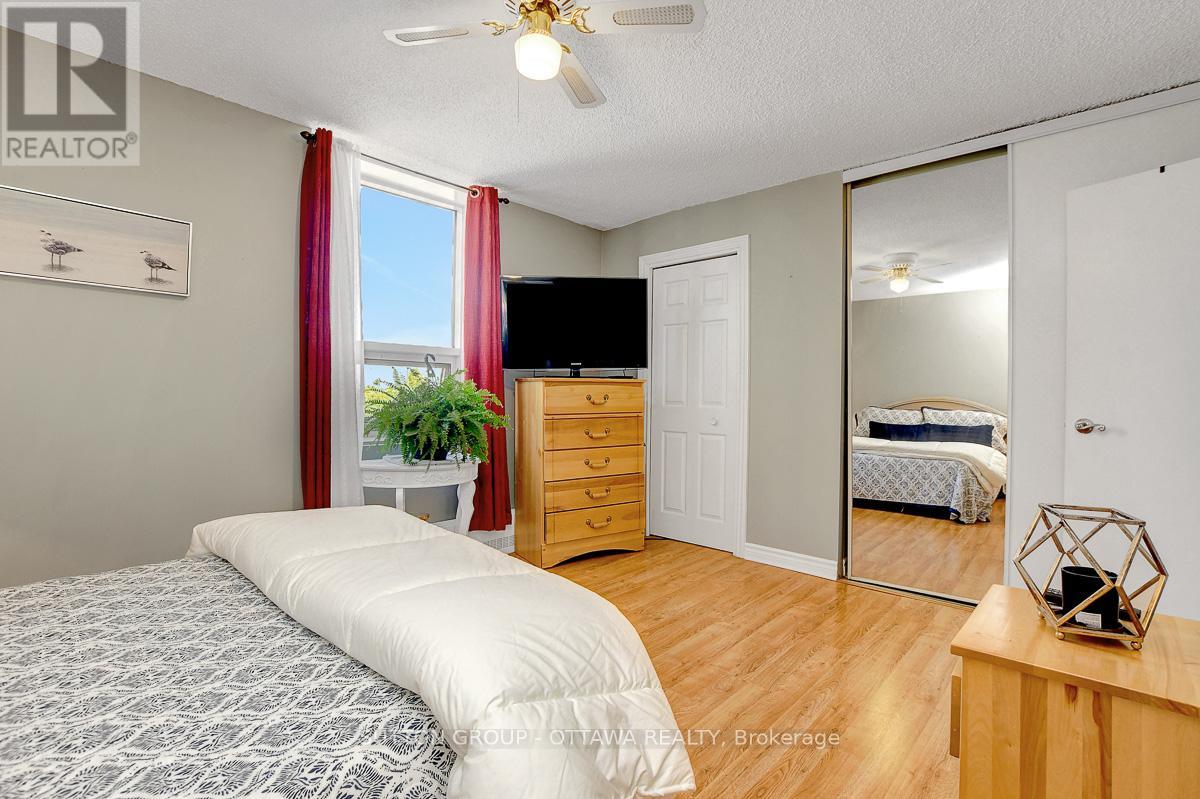 Photo 5 of 405 665 Bathgate Drive, Ottawa ON
