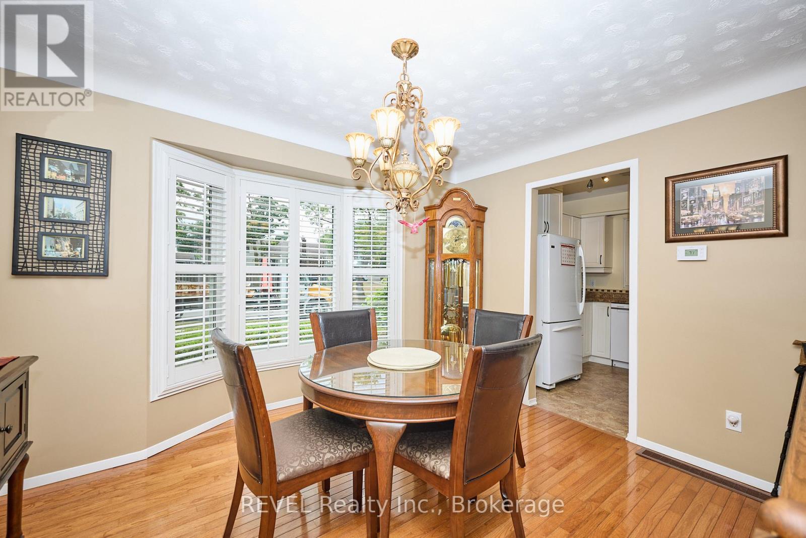 Photo 9 of 4148 Preston Avenue, Niagara Falls ON