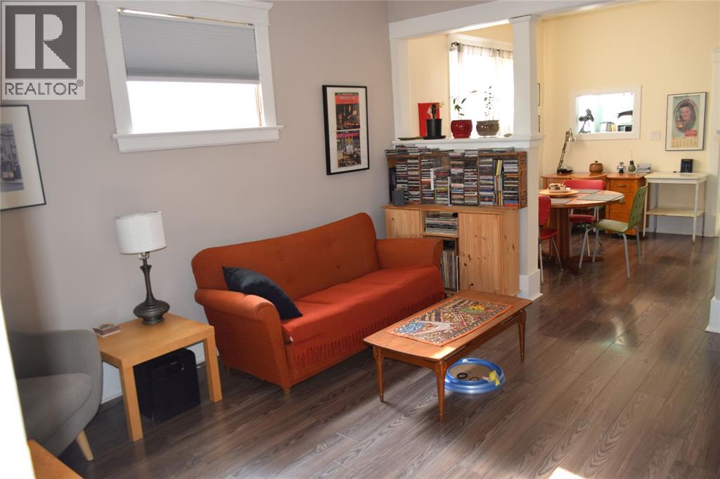 Photo 4 of 313 Talfourd Street, Sarnia ON
