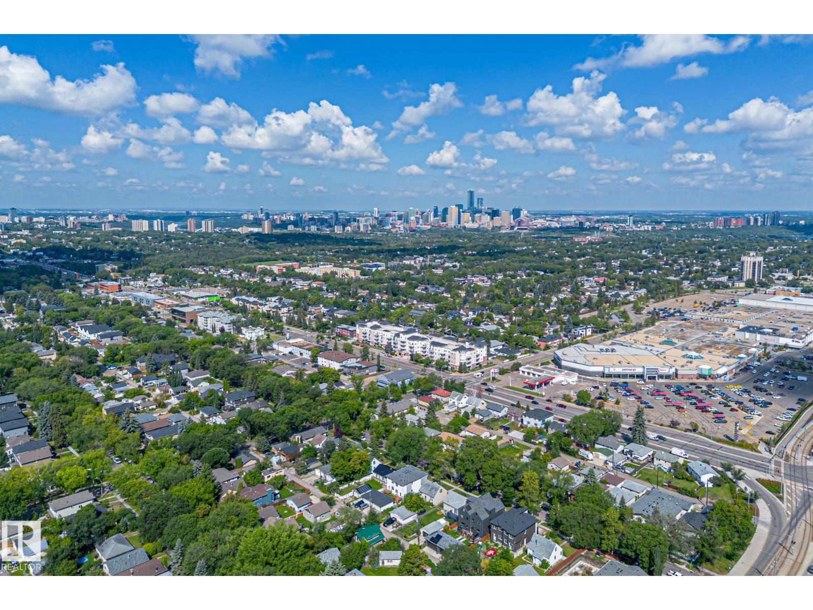 Photo 44 of 105 8528 82 Av Nw, Edmonton AB