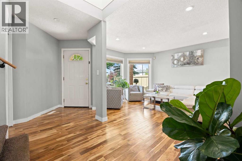 Single Family House for Sale in  Hawkville Close NW Hawkwood Calgary 