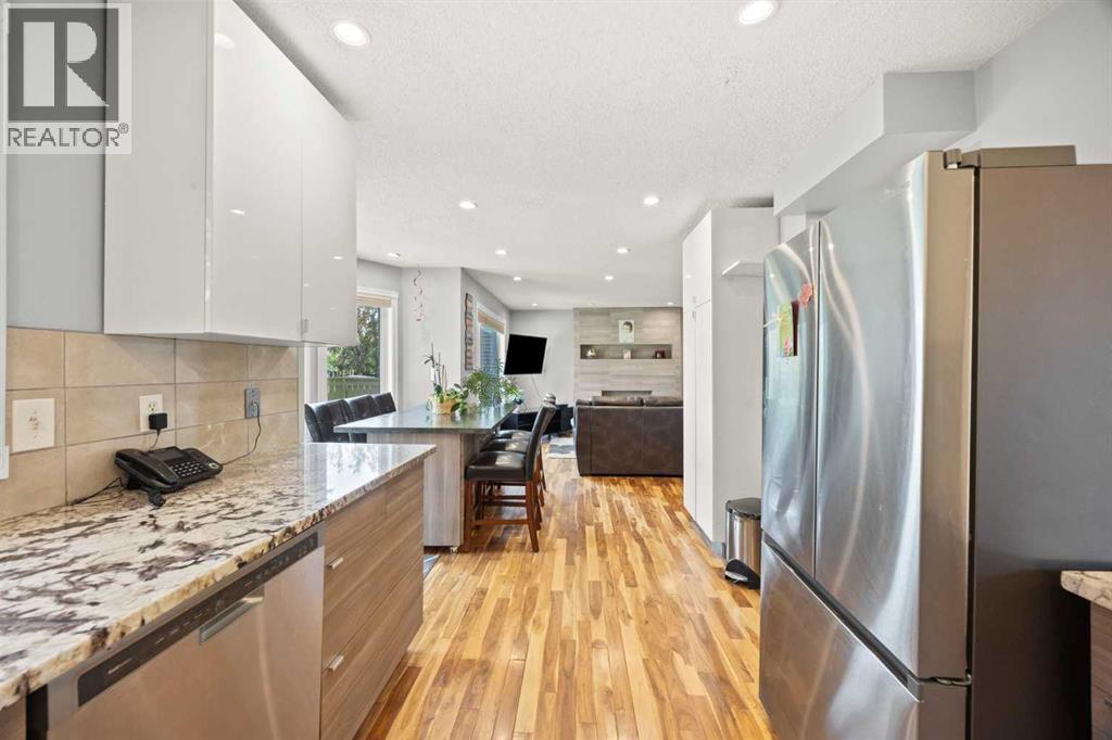 Single Family House for Sale in  Hawkville Close NW Hawkwood Calgary 