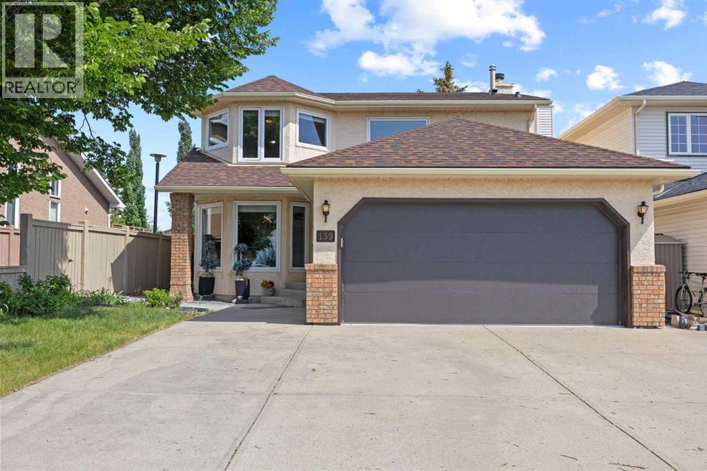 Single Family House for Sale in  Hawkville Close NW Hawkwood Calgary 