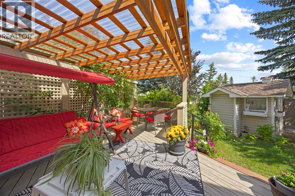 Single Family House for Sale in  Hawkville Close NW Hawkwood Calgary 