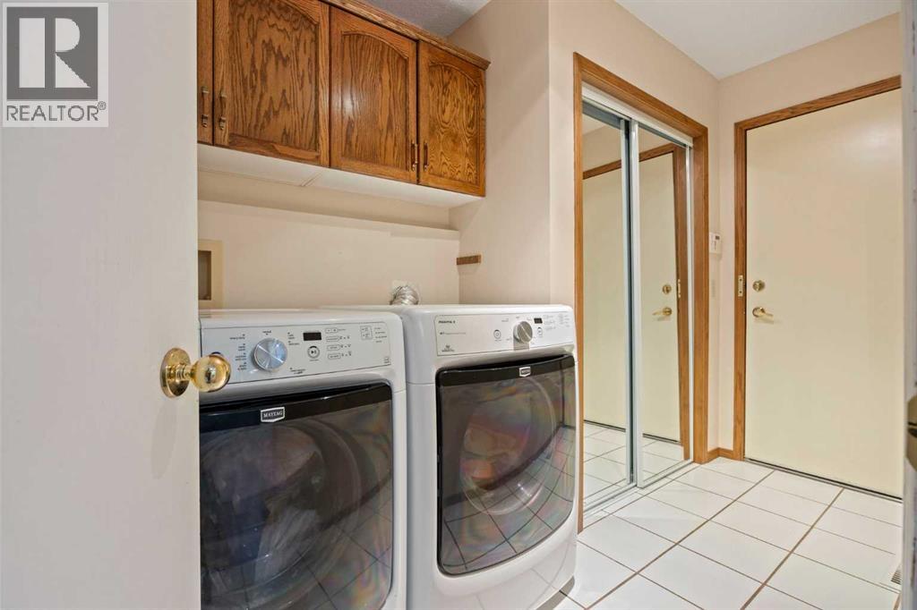 Single Family House for Sale in  Hawkville Close NW Hawkwood Calgary 