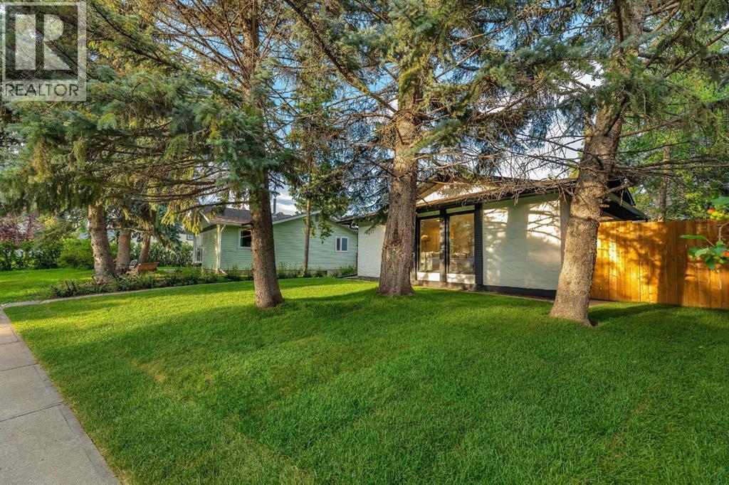 Photo 29 of 212 Midlawn Close Se, Calgary AB