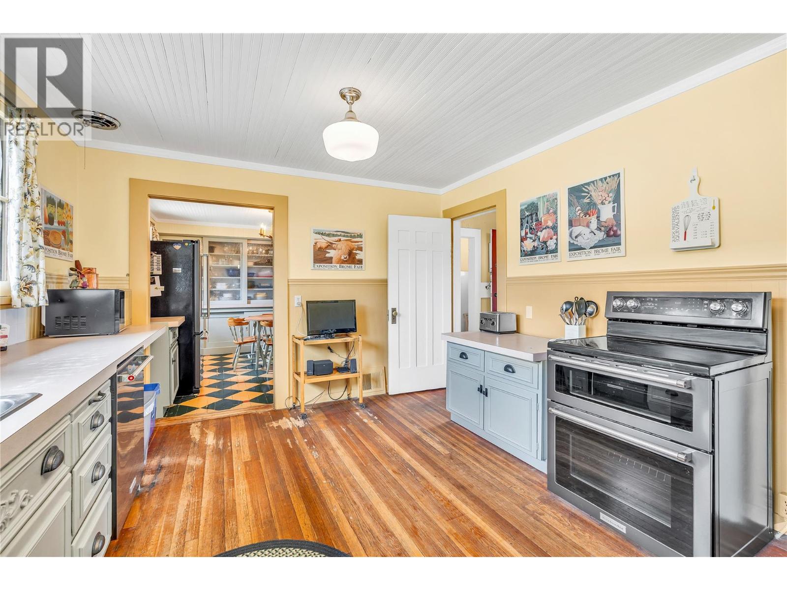  12405 Reynolds Avenue, Summerland