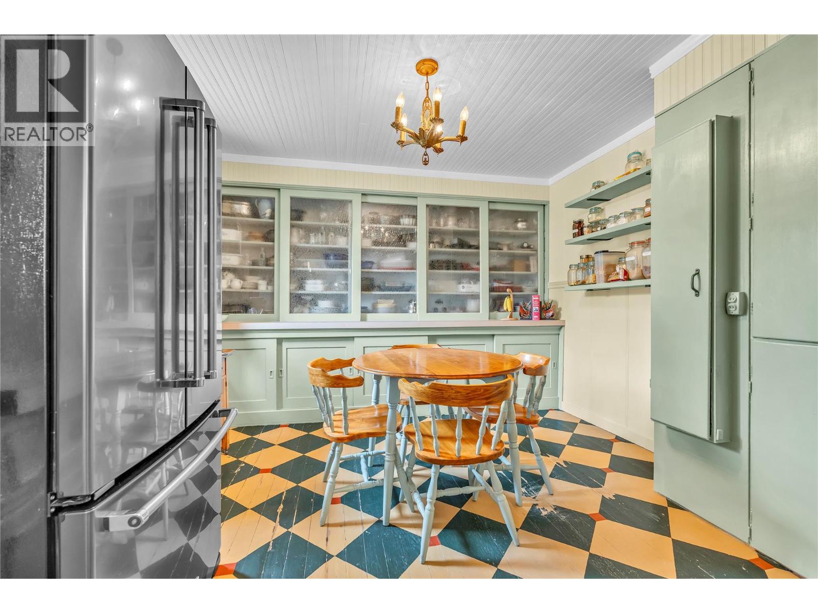  12405 Reynolds Avenue, Summerland