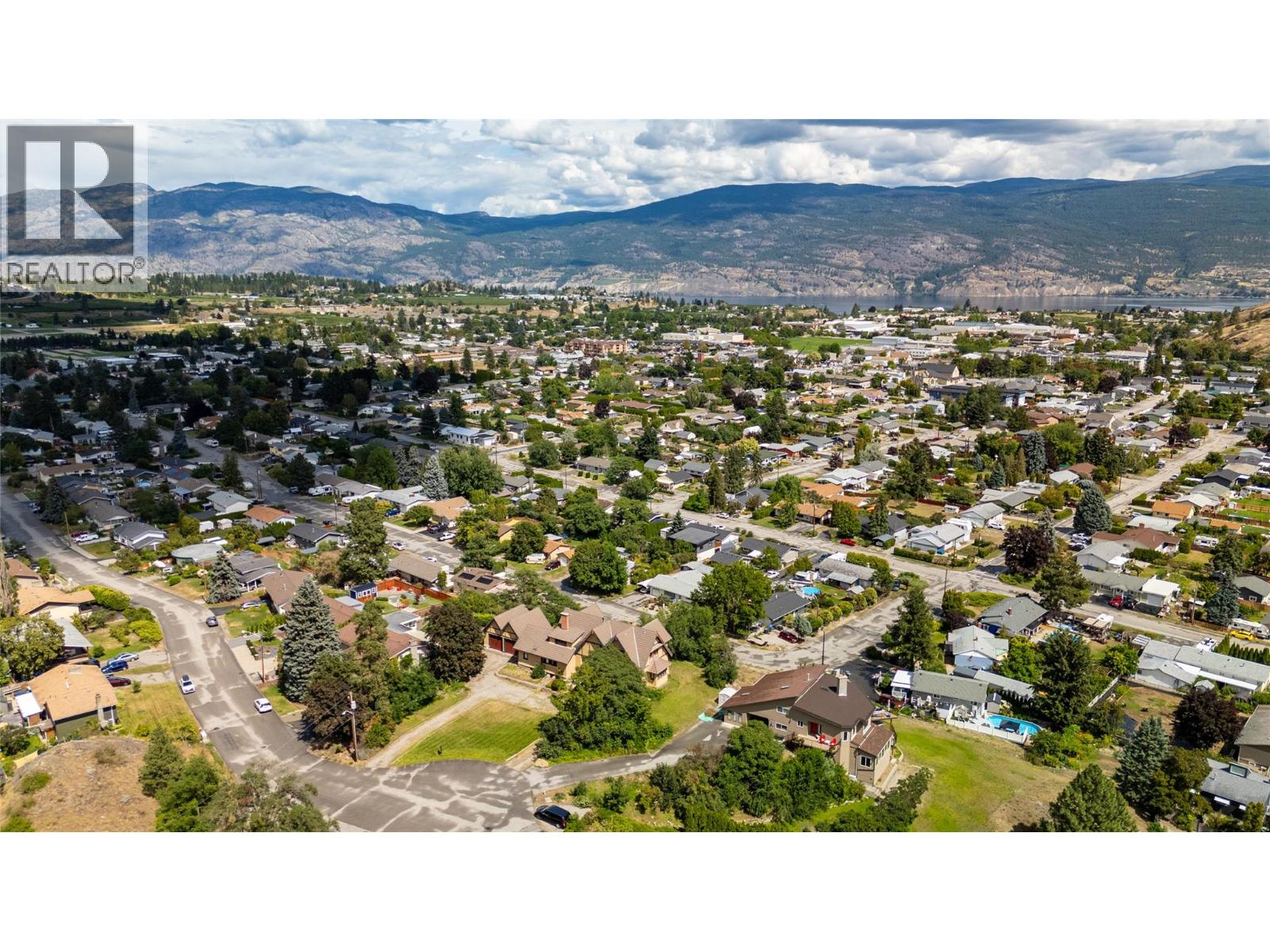 12405 Reynolds Avenue, Summerland