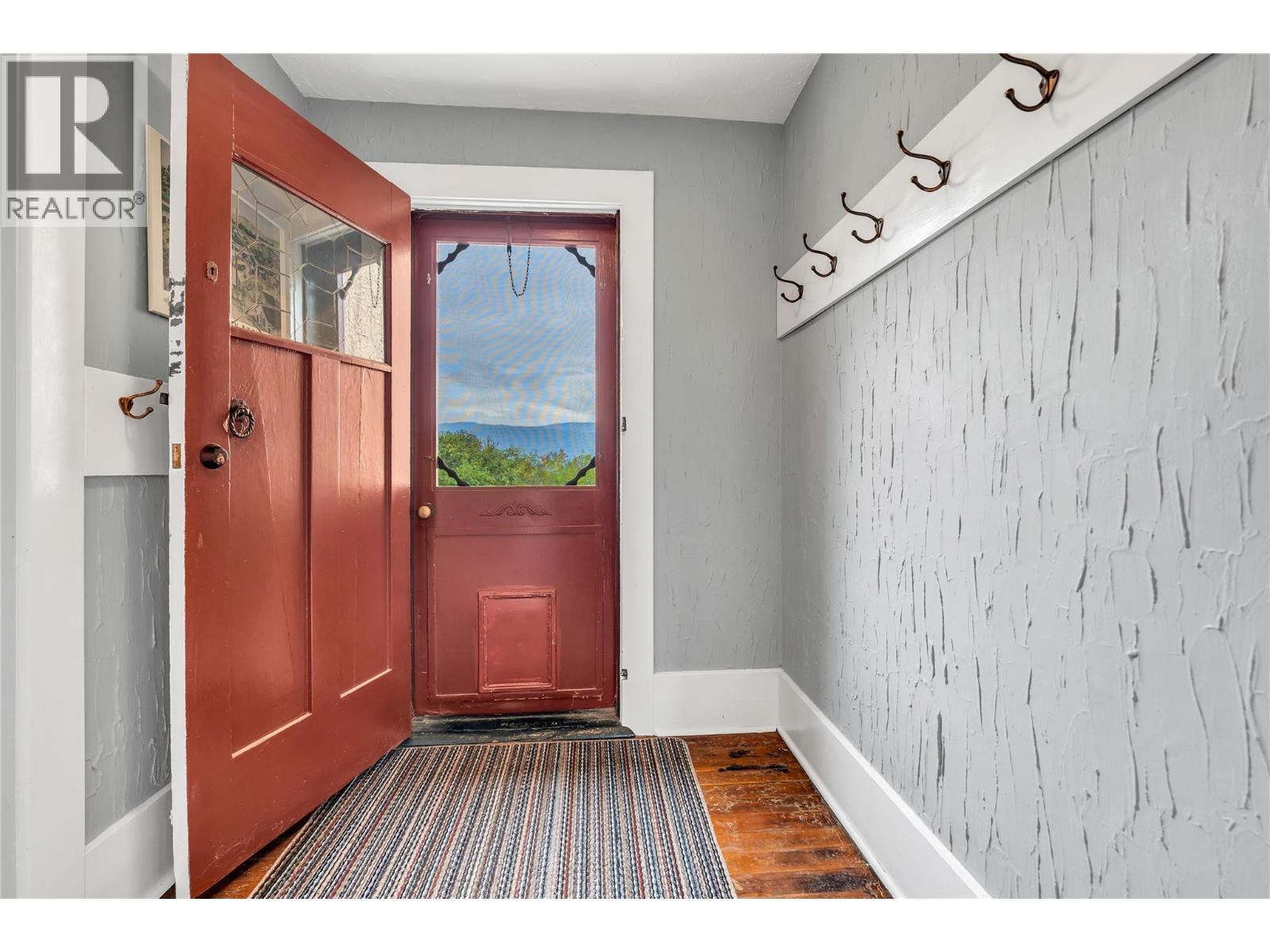  12405 Reynolds Avenue, Summerland