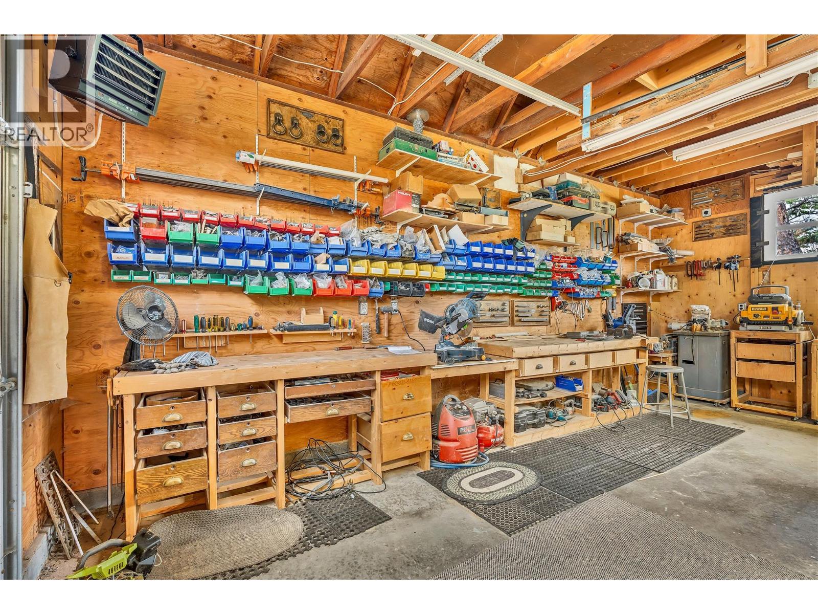  12405 Reynolds Avenue, Summerland