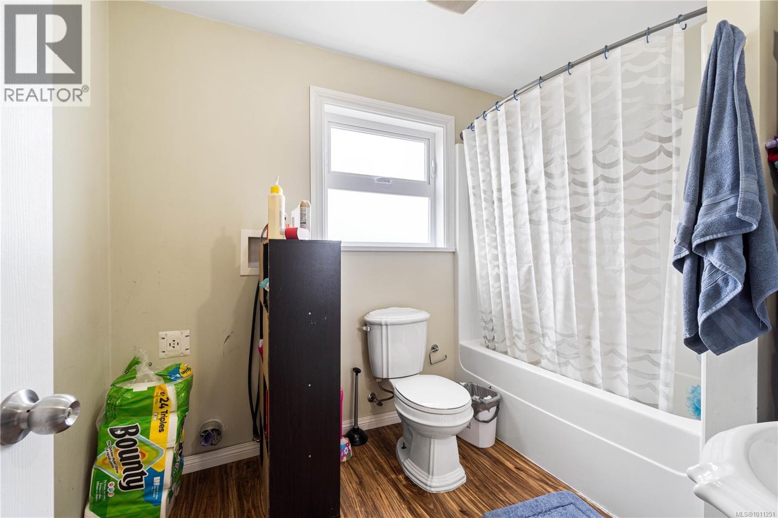 Photo 10 of 2659 6th Ave, Port Alberni BC