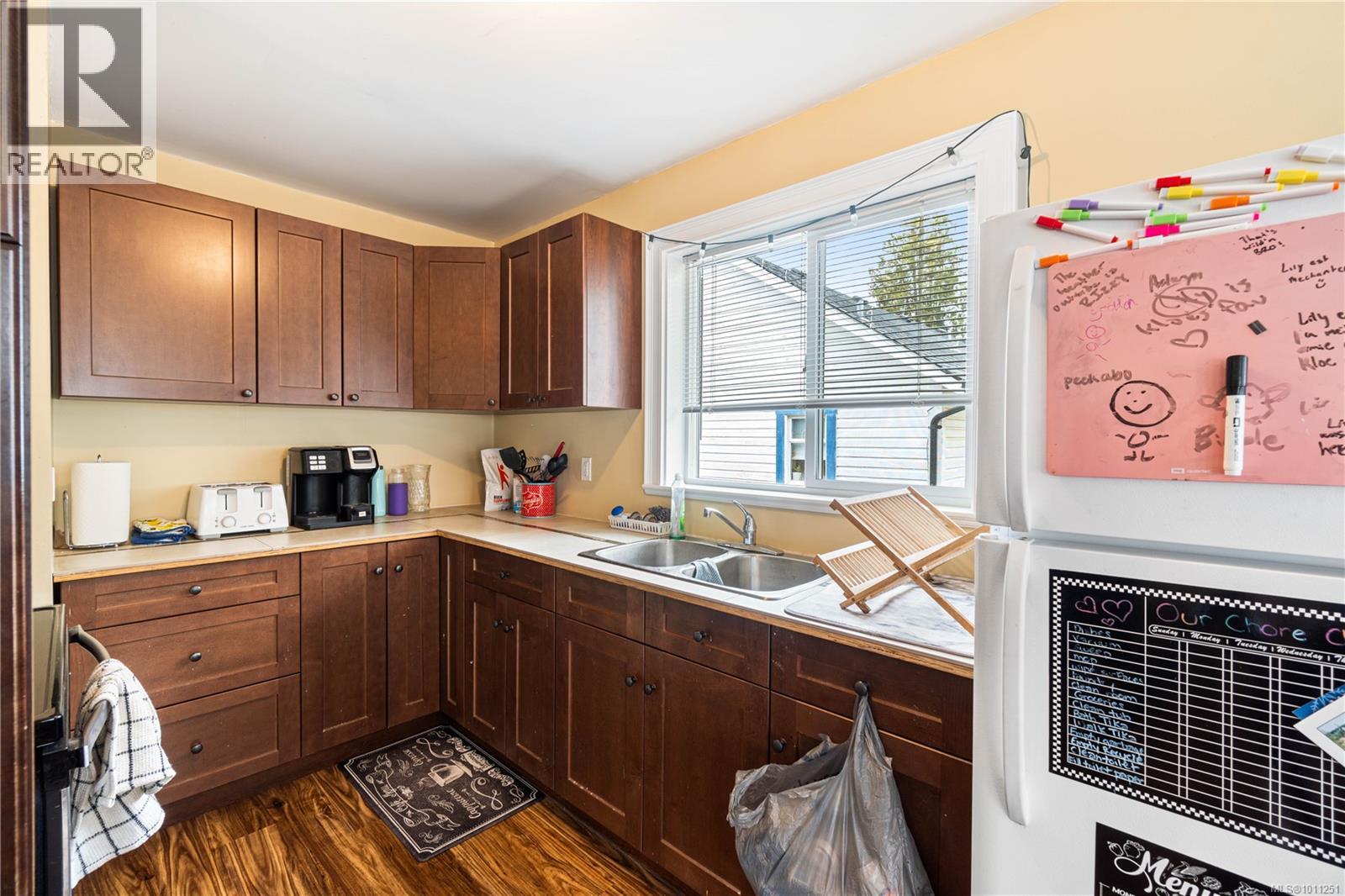Photo 3 of 2659 6th Ave, Port Alberni BC