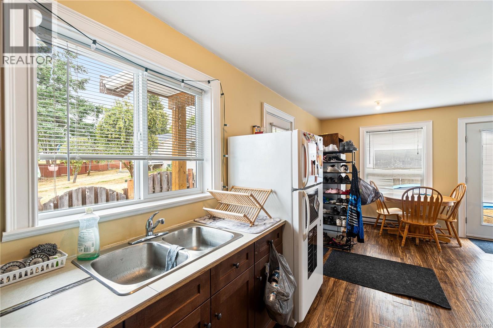 Photo 5 of 2659 6th Ave, Port Alberni BC
