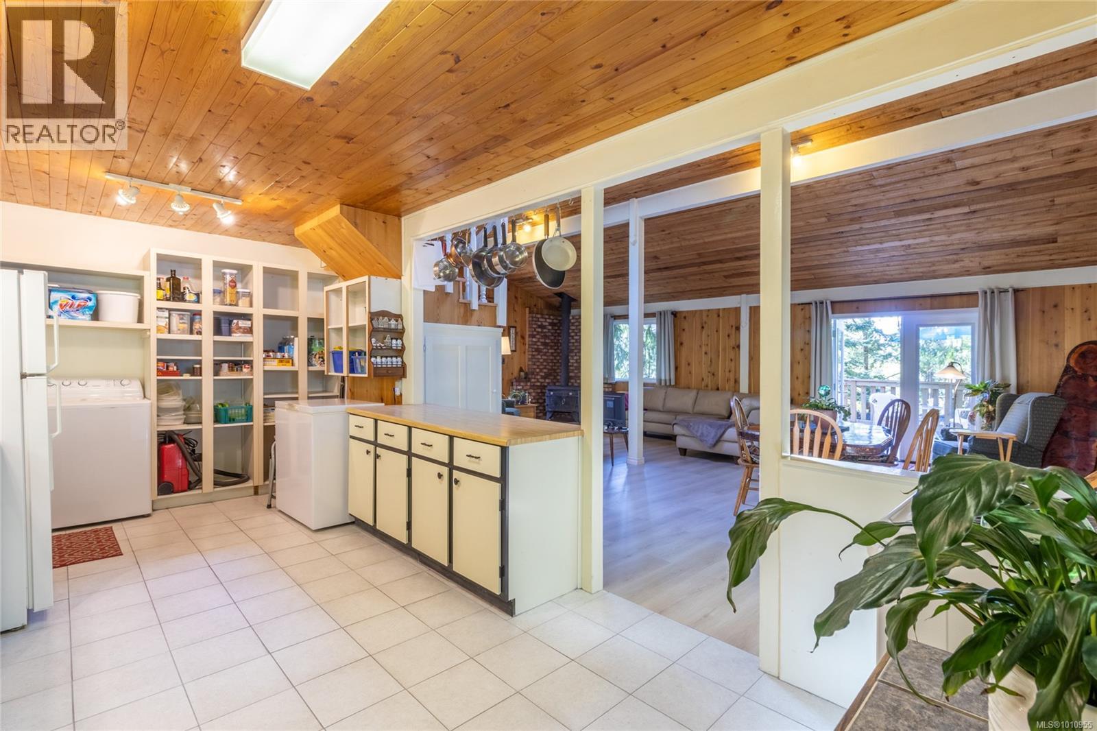  2703 Brigadoon Crescent, Pender Island