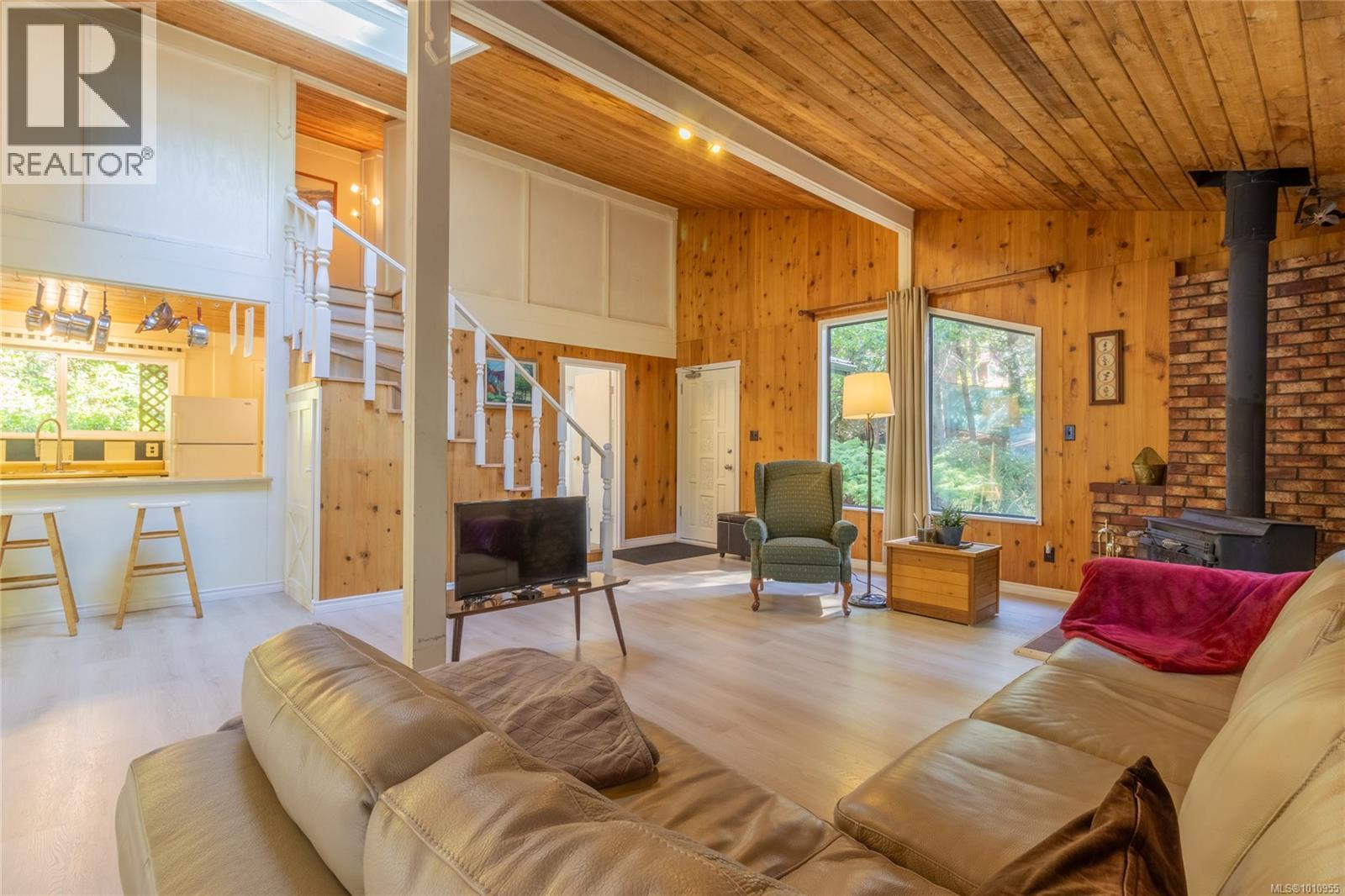  2703 Brigadoon Crescent, Pender Island
