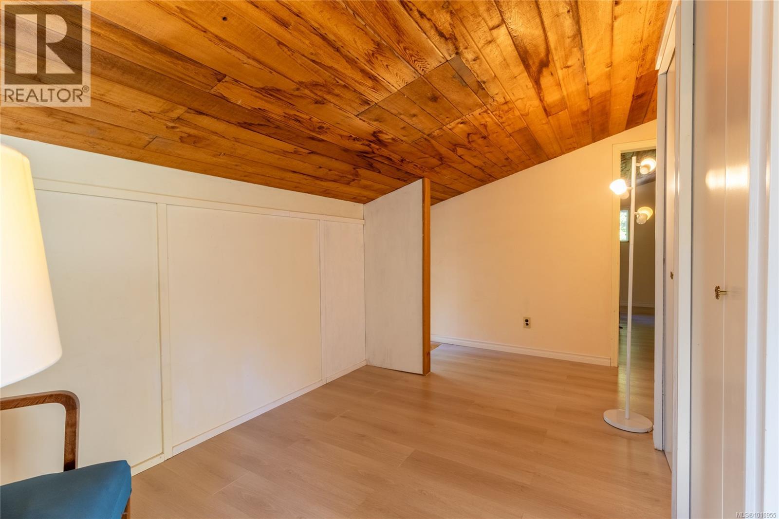  2703 Brigadoon Crescent, Pender Island