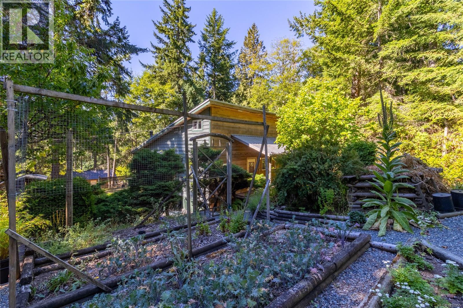  2703 Brigadoon Crescent, Pender Island