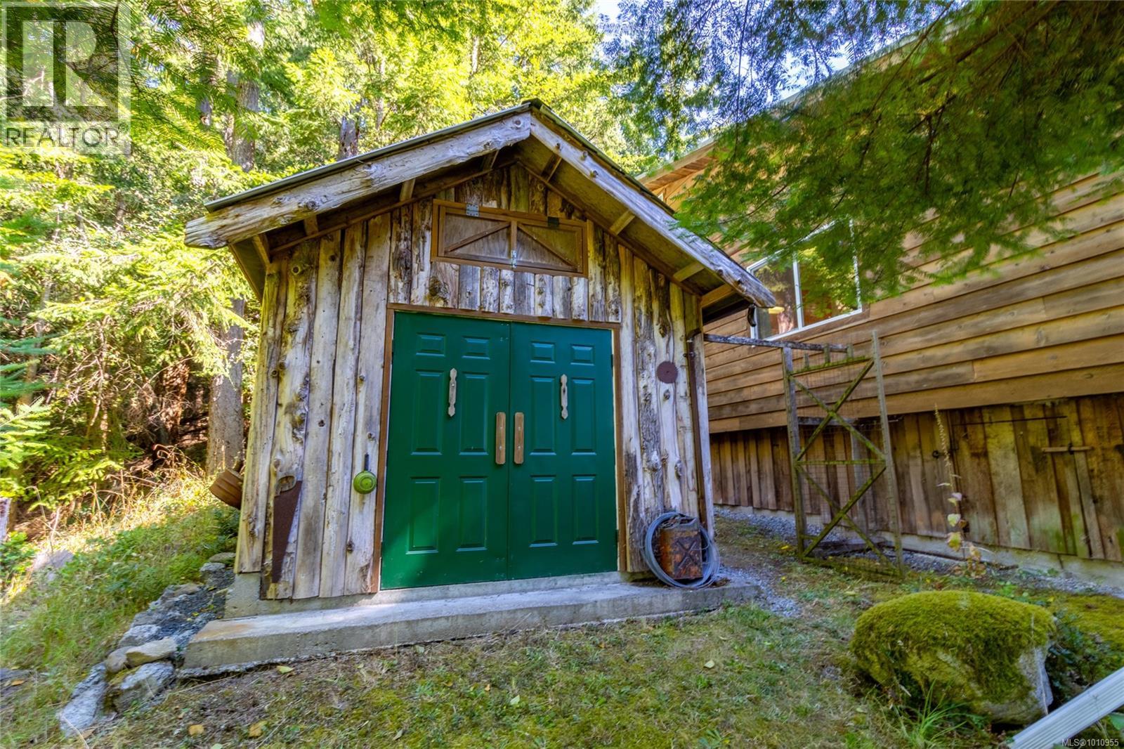  2703 Brigadoon Crescent, Pender Island