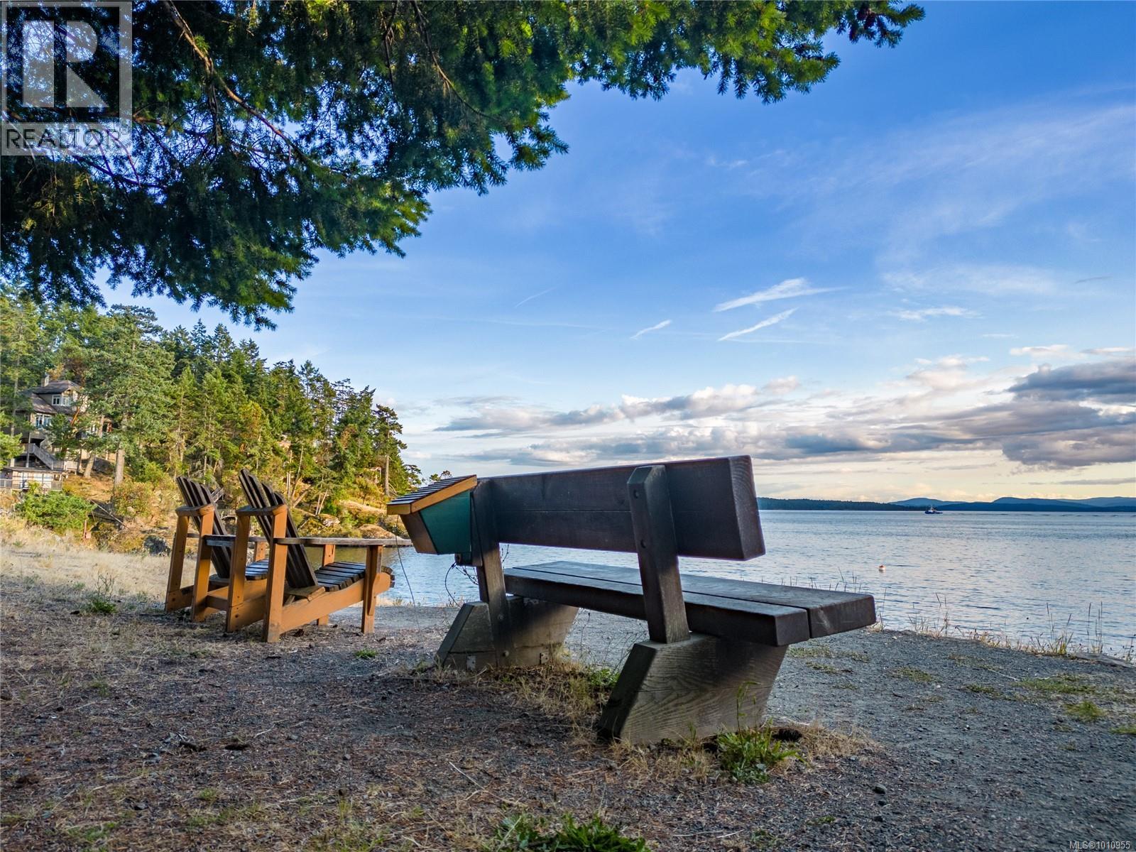  2703 Brigadoon Crescent, Pender Island