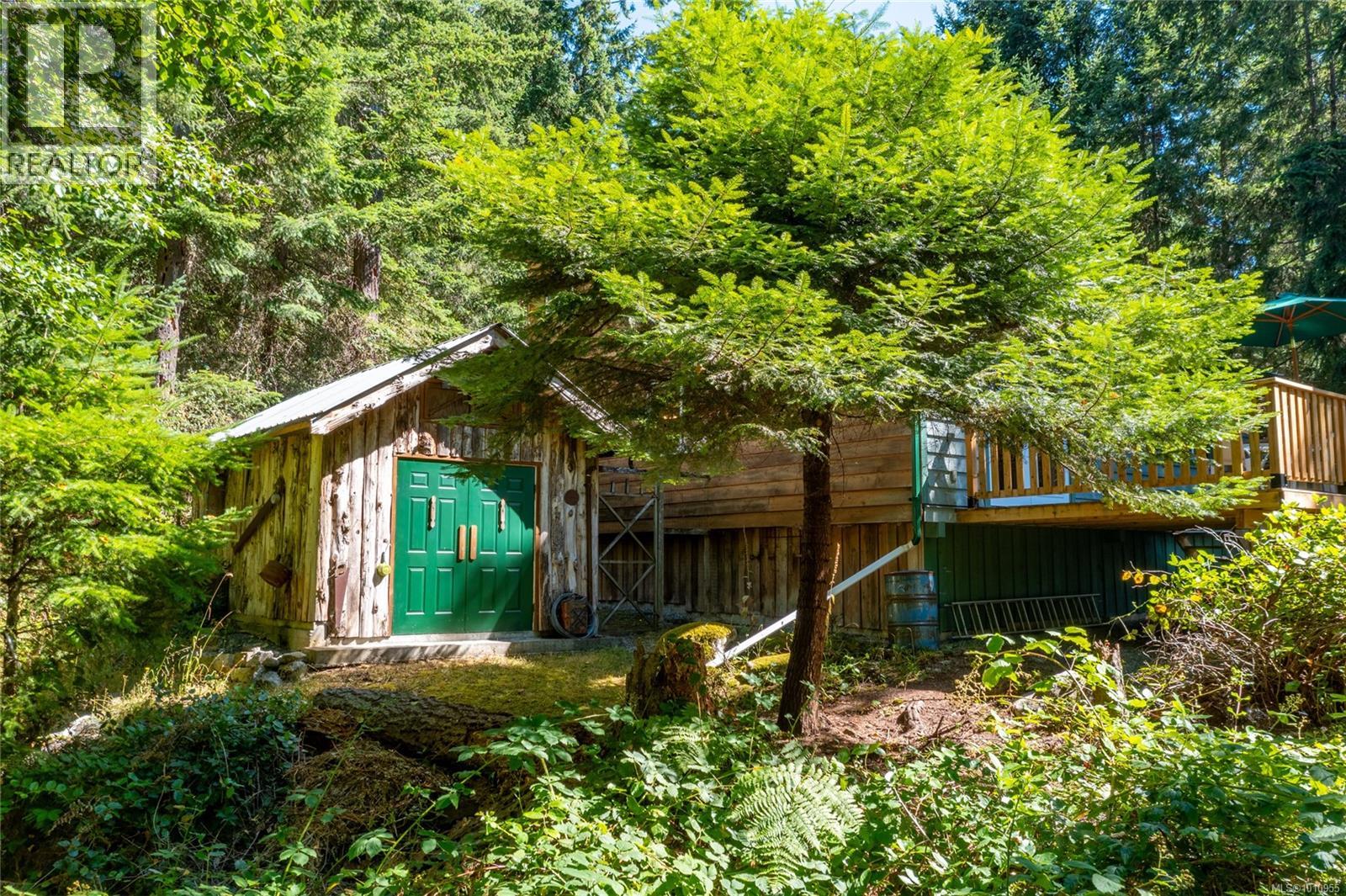  2703 Brigadoon Crescent, Pender Island