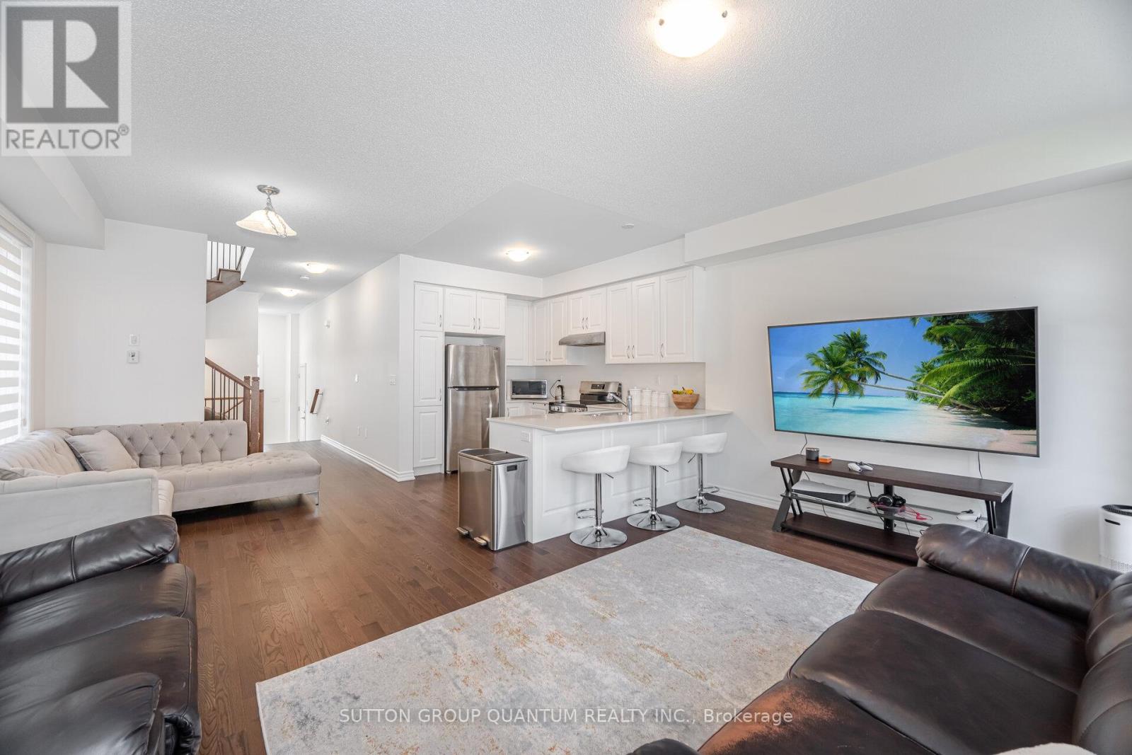 Photo 16 of 462 Celandine Terrace, Milton ON