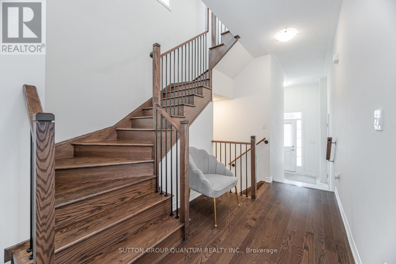 Photo 29 of 462 Celandine Terrace, Milton ON