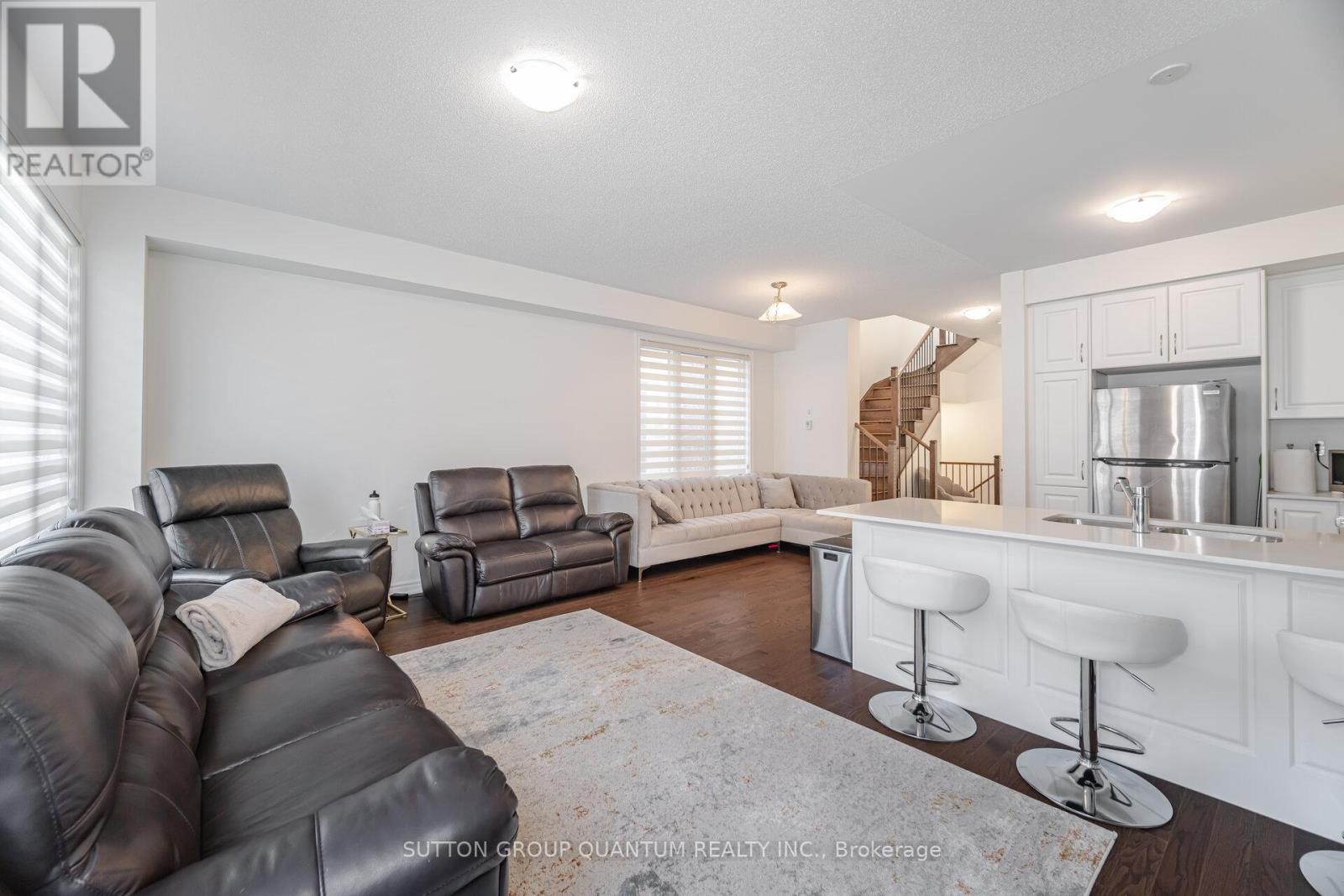 Photo 31 of 462 Celandine Terrace, Milton ON