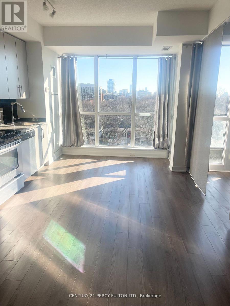 Photo 10 of 706 60 Berwick Avenue, Toronto ON