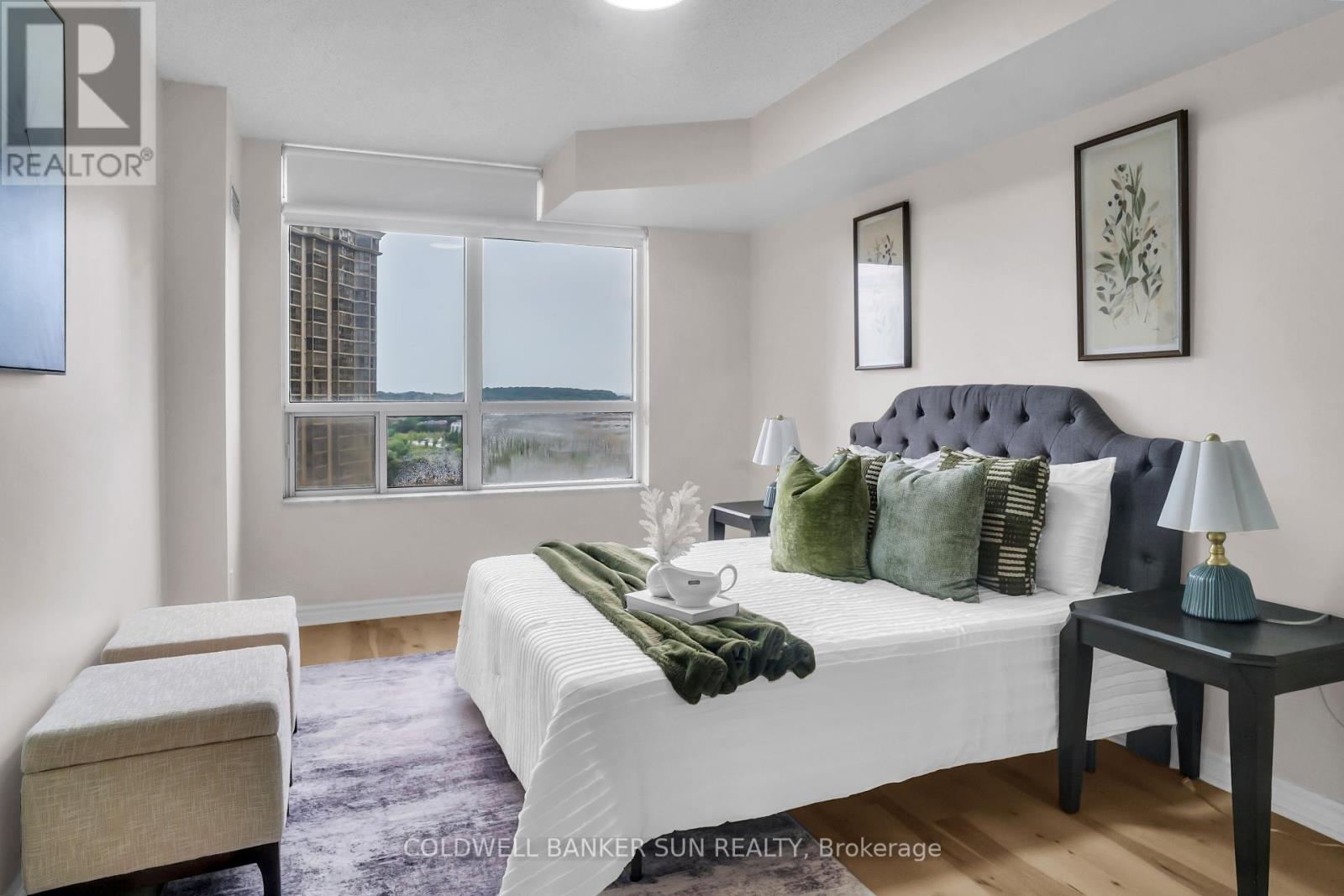 Photo 20 of 1104 35 Kingsbridge Garden Circle, Mississauga ON