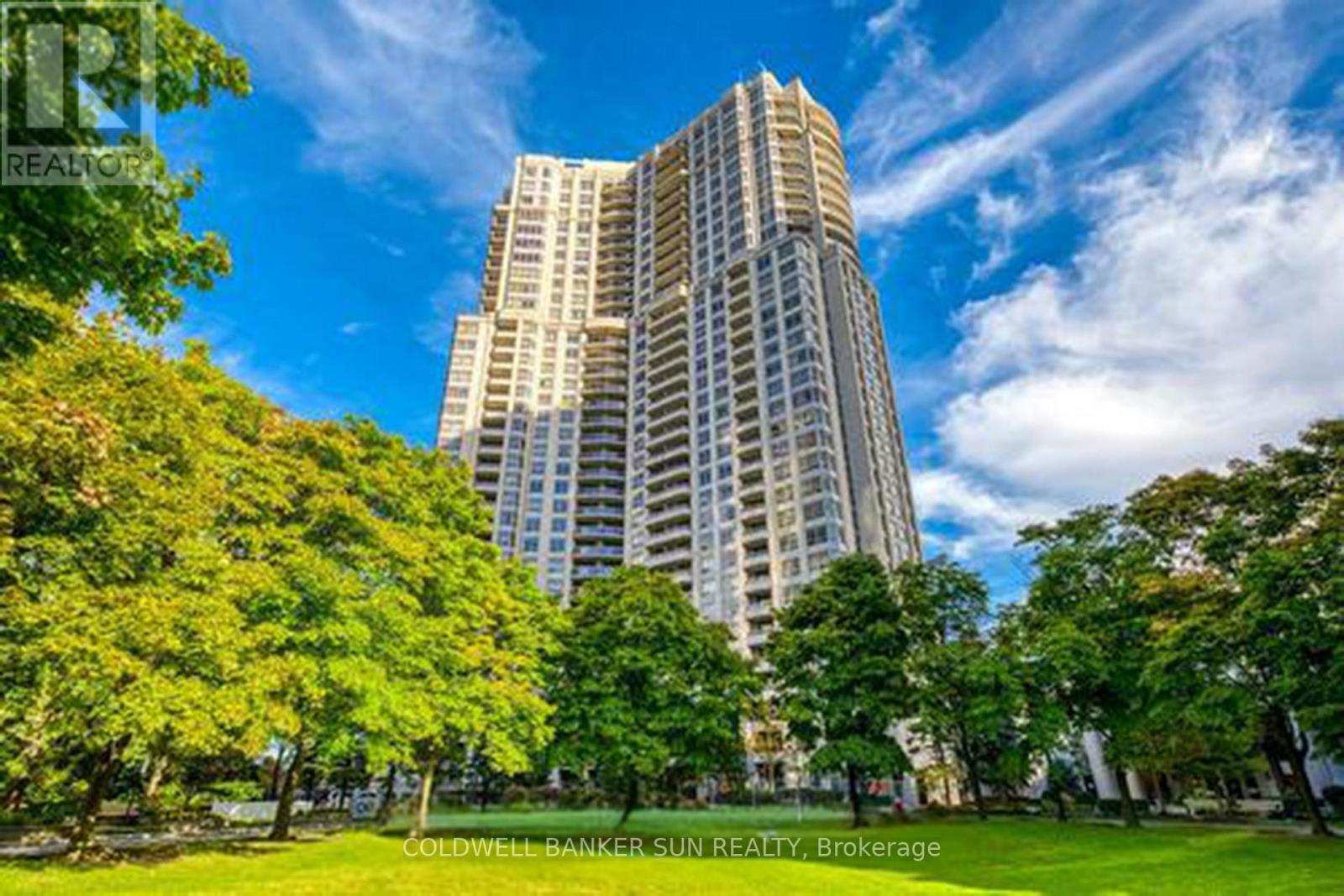 Photo 6 of 1104 35 Kingsbridge Garden Circle, Mississauga ON