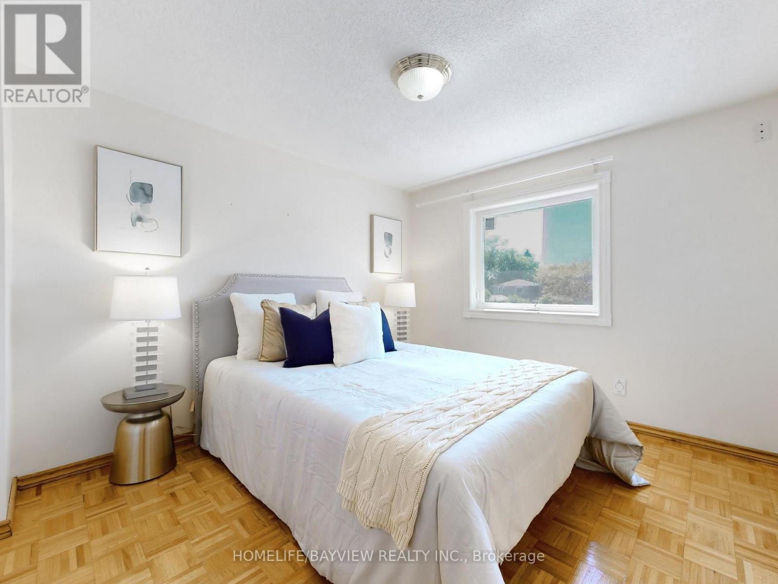 Photo 17 of 123 Kersey Crescent, Richmond Hill ON