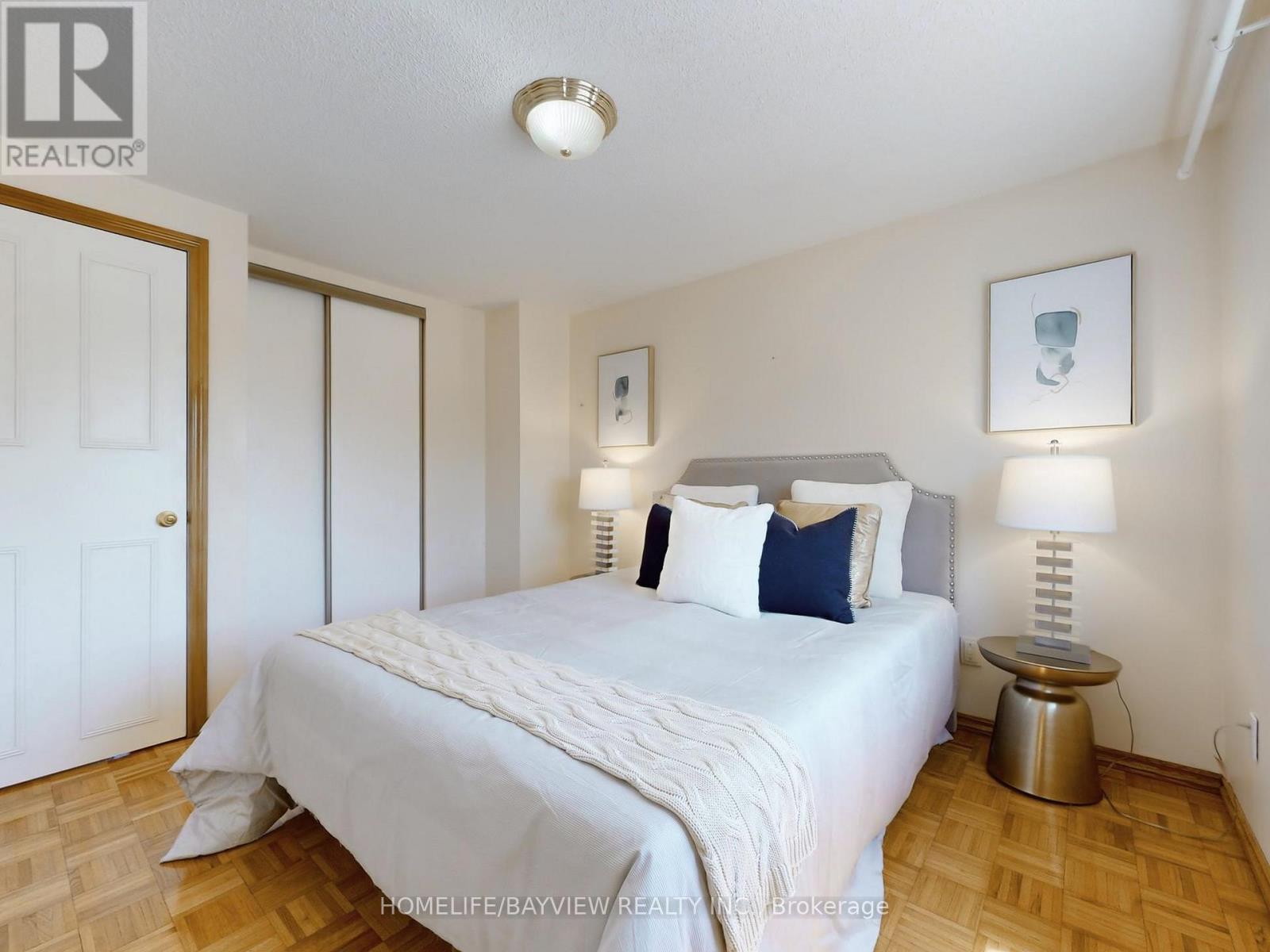 Photo 19 of 123 Kersey Crescent, Richmond Hill ON