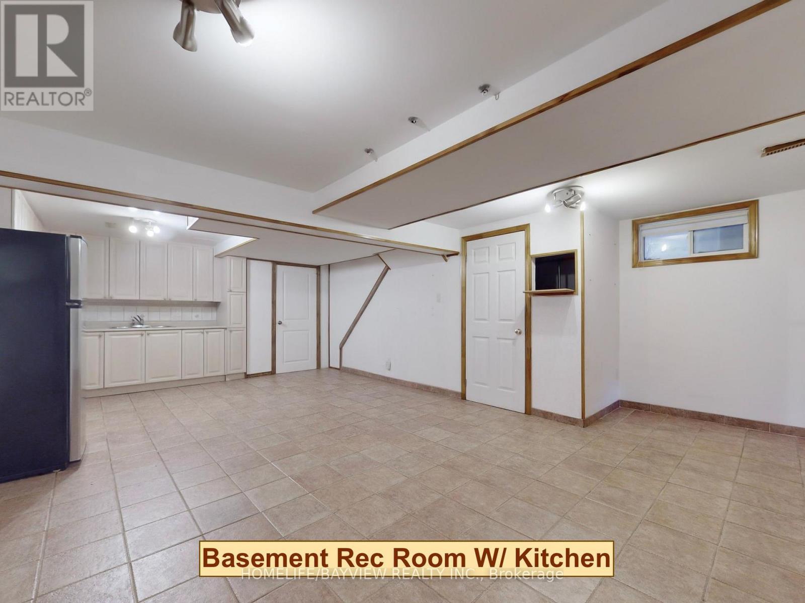 Photo 31 of 123 Kersey Crescent, Richmond Hill ON